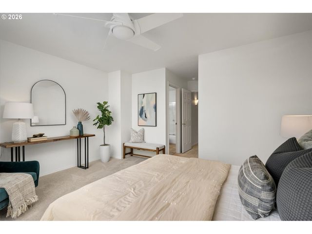 2341 Nw OVERTON St, Portland, OR 97210