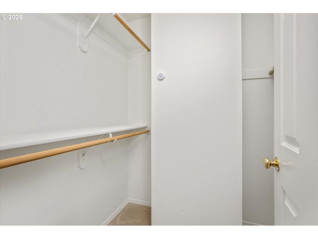 2341 Nw OVERTON St, Portland, OR 97210