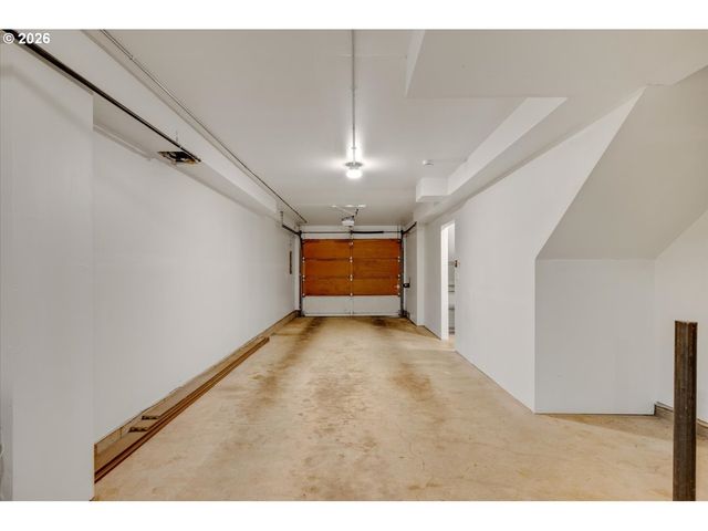 2341 Nw OVERTON St, Portland, OR 97210