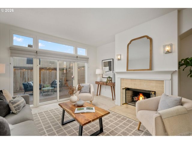 2341 Nw OVERTON St, Portland, OR 97210