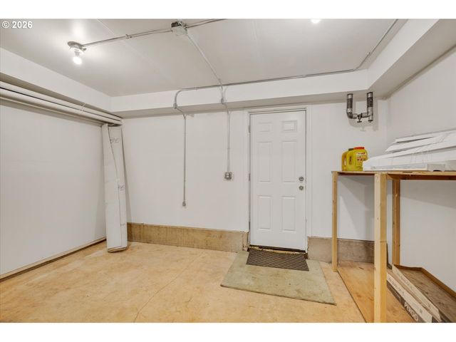 2341 Nw OVERTON St, Portland, OR 97210