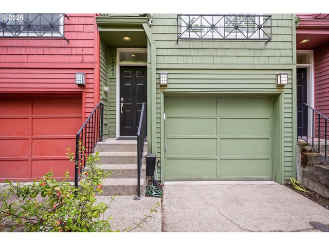 2341 Nw OVERTON St, Portland, OR 97210