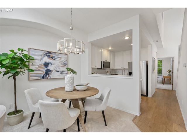 2341 Nw OVERTON St, Portland, OR 97210