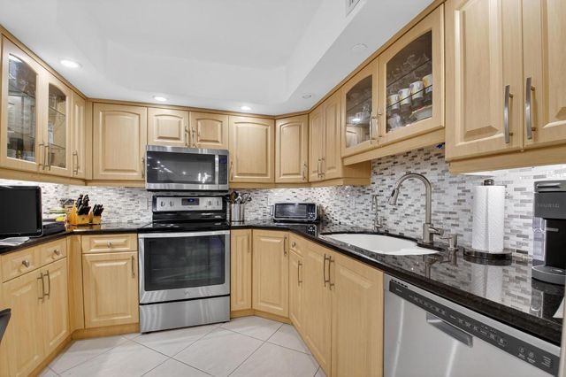 2697 N Ocean Boulevard F507, Boca Raton, FL 33431