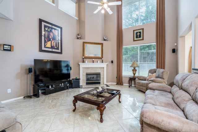 17907 Shady Canyon Lane, Tomball, TX 77377