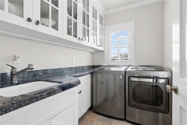 524 W Oceanfront, Newport Beach, CA 92661