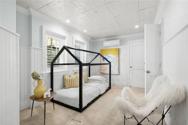 524 W Oceanfront, Newport Beach, CA 92661