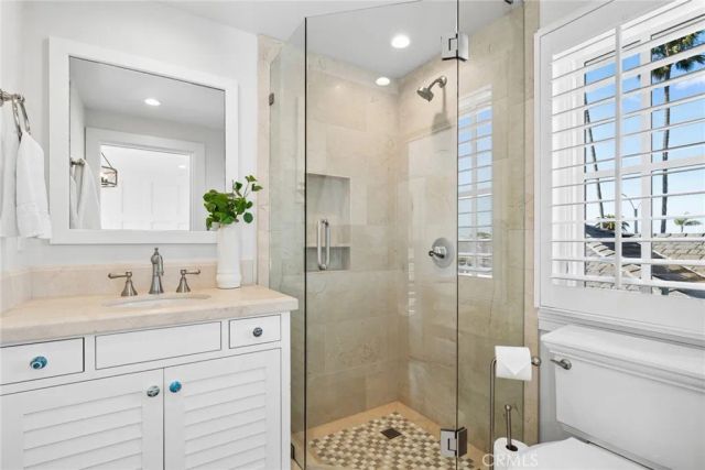 524 W Oceanfront, Newport Beach, CA 92661