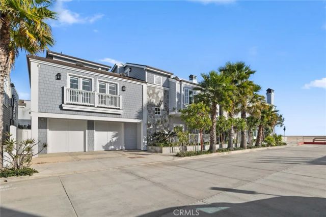 524 W Oceanfront, Newport Beach, CA 92661