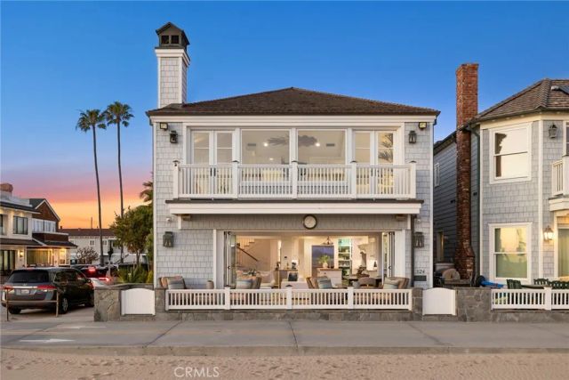 524 W Oceanfront, Newport Beach, CA 92661