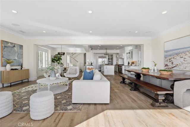 524 W Oceanfront, Newport Beach, CA 92661