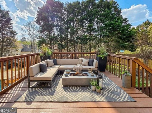 3270 Sunflower Way, Milton, GA 30004