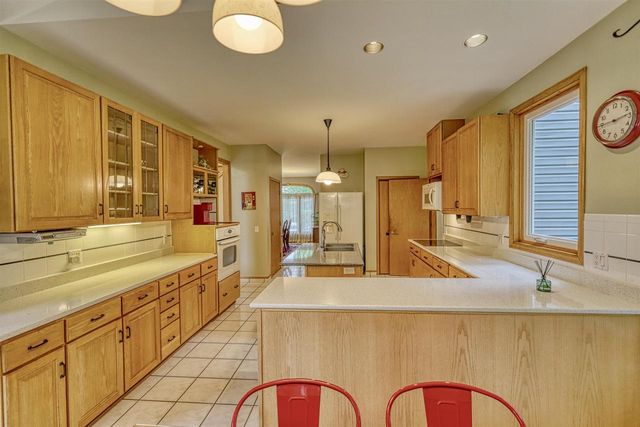 3115 Hawks Haven Trail, Deforest, WI 53532