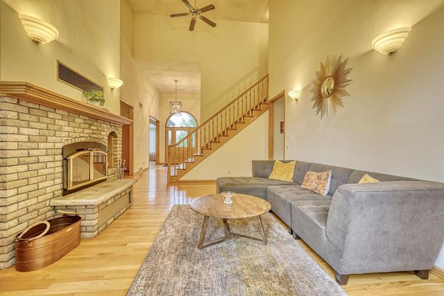 3115 Hawks Haven Trail, Deforest, WI 53532