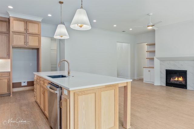 857 Walstonburg Lane, Benton, LA 71006