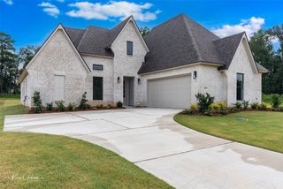857 Walstonburg Lane, Benton, LA 71006