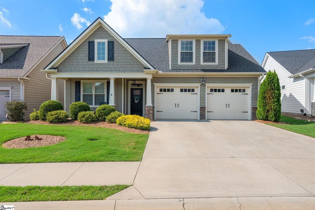 19 Cloverfield Drive, Simpsonville, SC 29680