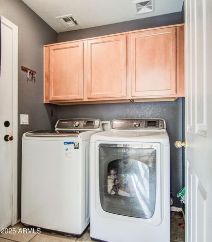 937 E NARDINI Street, San Tan Valley, AZ 85140