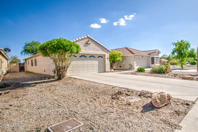 937 E NARDINI Street, San Tan Valley, AZ 85140