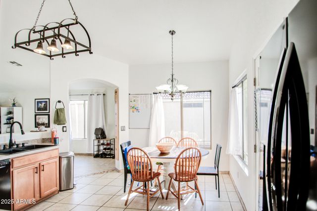 937 E NARDINI Street, San Tan Valley, AZ 85140