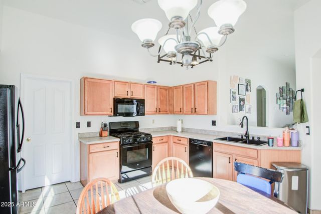 937 E NARDINI Street, San Tan Valley, AZ 85140