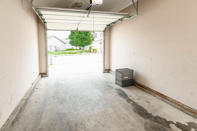 5713 W Monarch Court, Bloomington, IN 47403