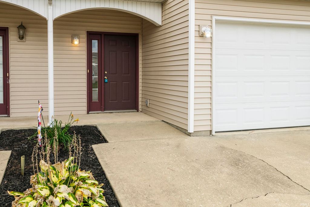 5713 W Monarch Court, Bloomington, IN 47403