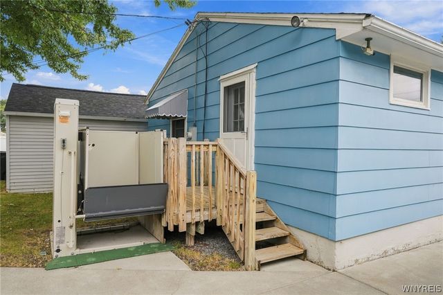 633 Brighton Road, Tonawanda, NY 14150