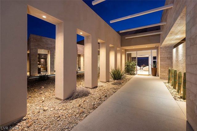 36 Quiet Moon Lane, Las Vegas, NV 89135