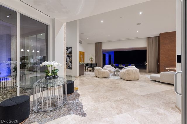 36 Quiet Moon Lane, Las Vegas, NV 89135