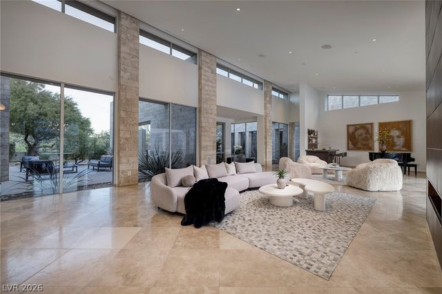 36 Quiet Moon Lane, Las Vegas, NV 89135