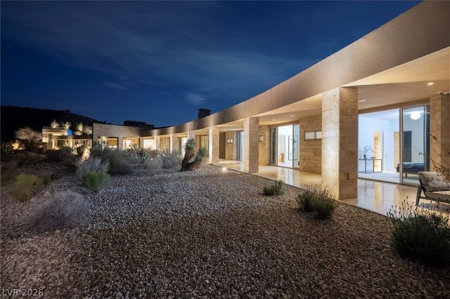 36 Quiet Moon Lane, Las Vegas, NV 89135