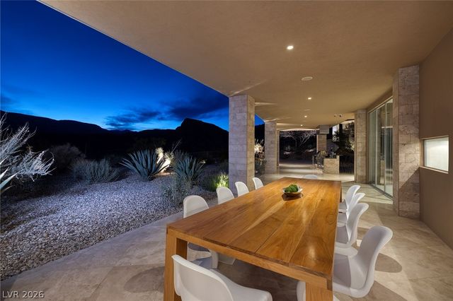 36 Quiet Moon Lane, Las Vegas, NV 89135