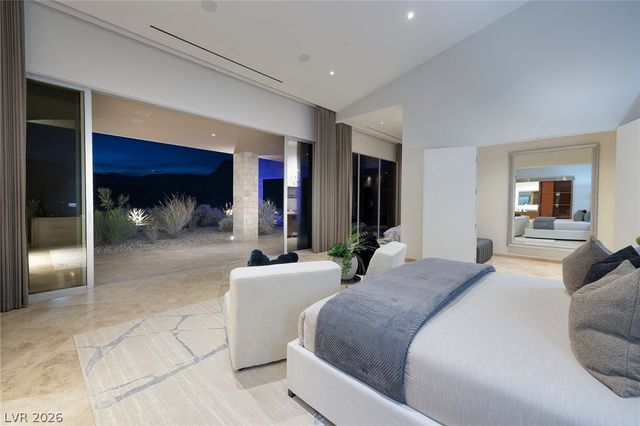 36 Quiet Moon Lane, Las Vegas, NV 89135