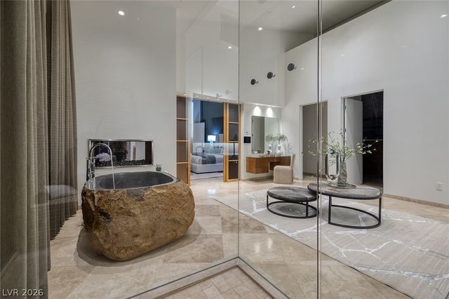 36 Quiet Moon Lane, Las Vegas, NV 89135