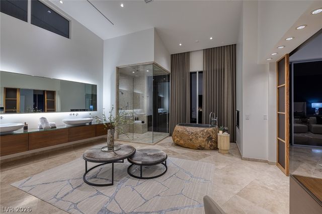 36 Quiet Moon Lane, Las Vegas, NV 89135