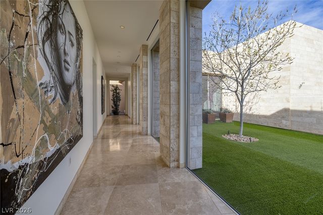 36 Quiet Moon Lane, Las Vegas, NV 89135