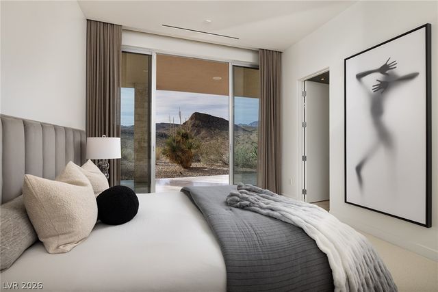 36 Quiet Moon Lane, Las Vegas, NV 89135