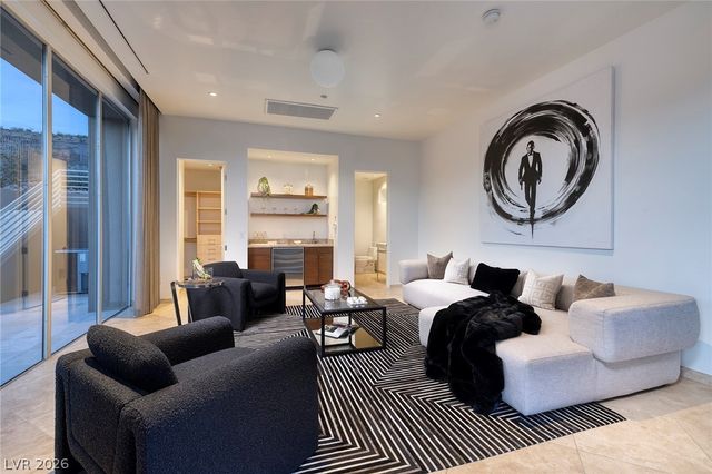 36 Quiet Moon Lane, Las Vegas, NV 89135