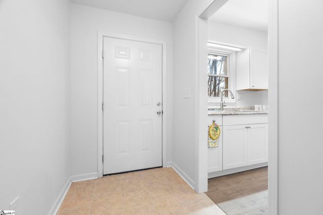 253 Law Street, Woodruff, SC 29388