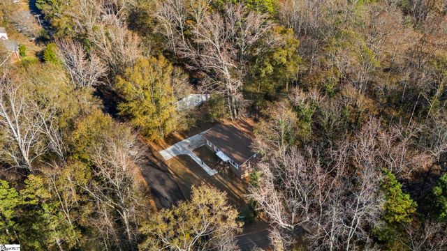 253 Law Street, Woodruff, SC 29388