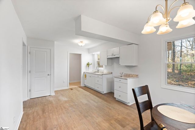 253 Law Street, Woodruff, SC 29388