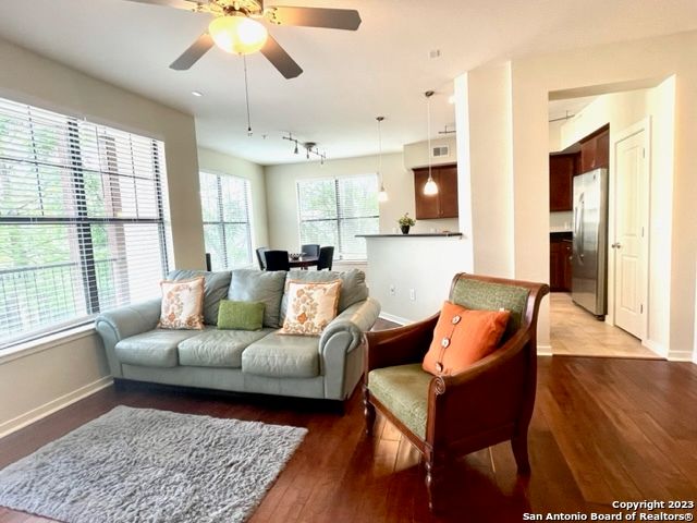 7342 Oak Manor Dr Apt 4201, San Antonio, TX 78229