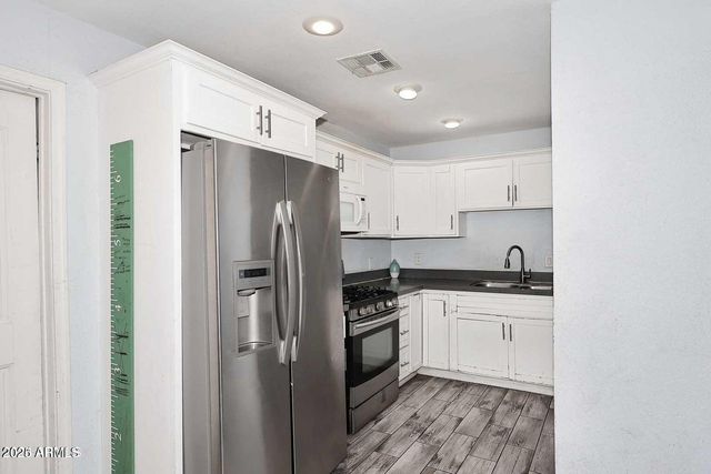 4247 W CULVER Street, Phoenix, AZ 85009