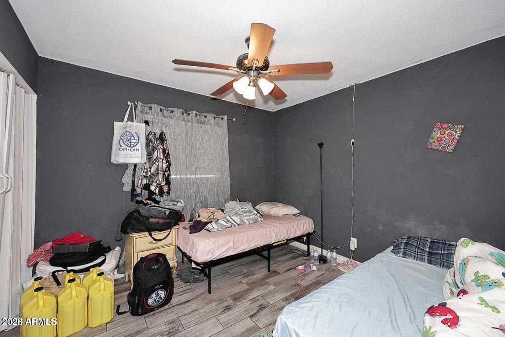 Image 12 of property listing at 4247 W CULVER Street, Phoenix, AZ 85009