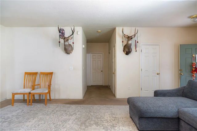 123 Manzanita Avenue, Merced, CA 95341