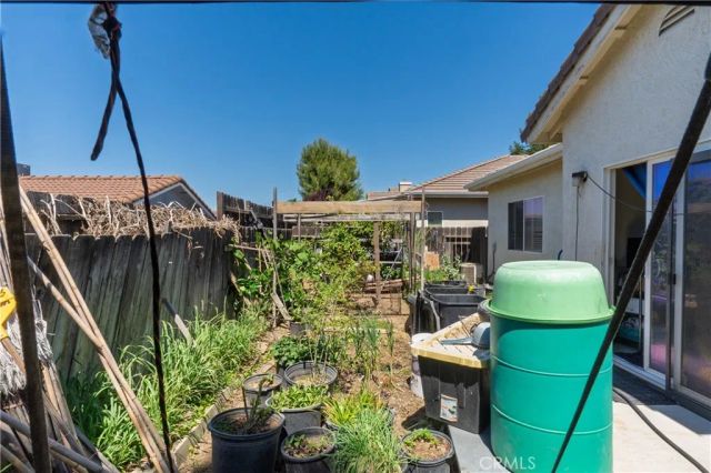 123 Manzanita Avenue, Merced, CA 95341