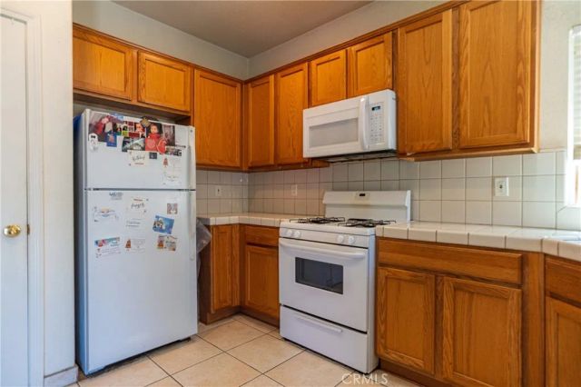 123 Manzanita Avenue, Merced, CA 95341