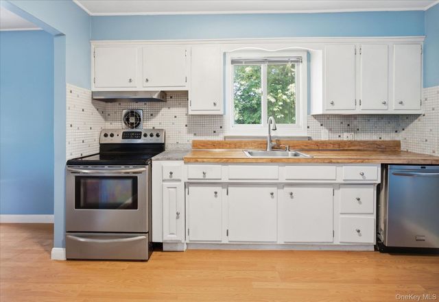 2513 Cedar Street, East Meadow, NY 11554