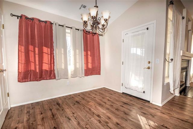 215 S Windsor Drive, Stillwater, OK 74074